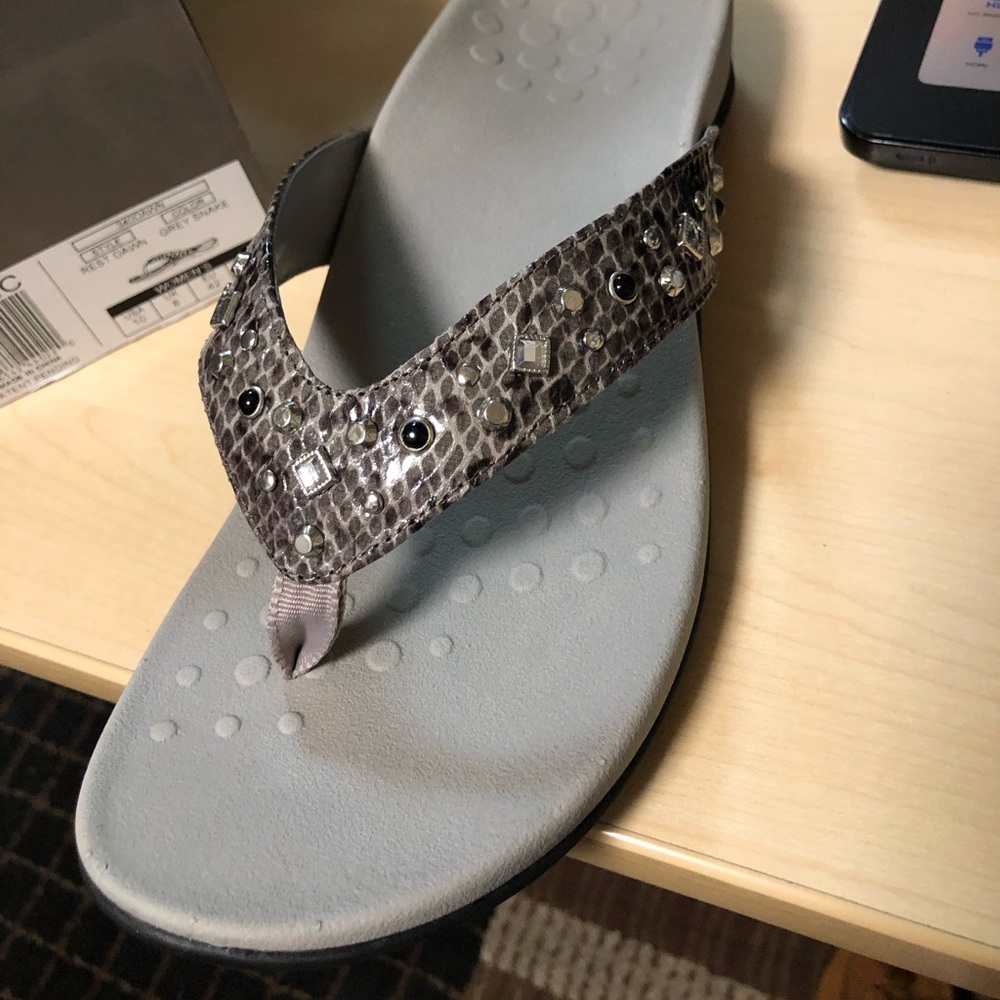 Snake 🐍 print with stones